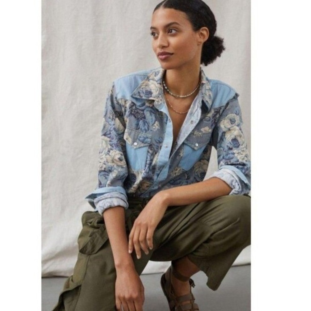 Love The Label Anthropologie Floral Chambray Western Buttondown Top Blue L pearl